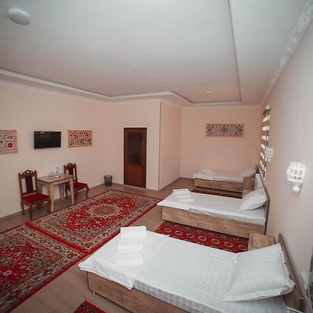 חיווה Oqilanur Guest House מראה חיצוני תמונה
