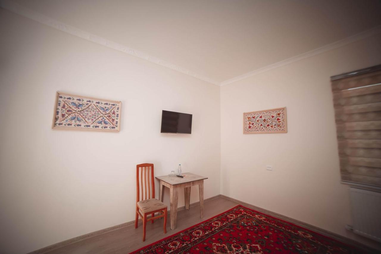 חיווה Oqilanur Guest House מראה חיצוני תמונה